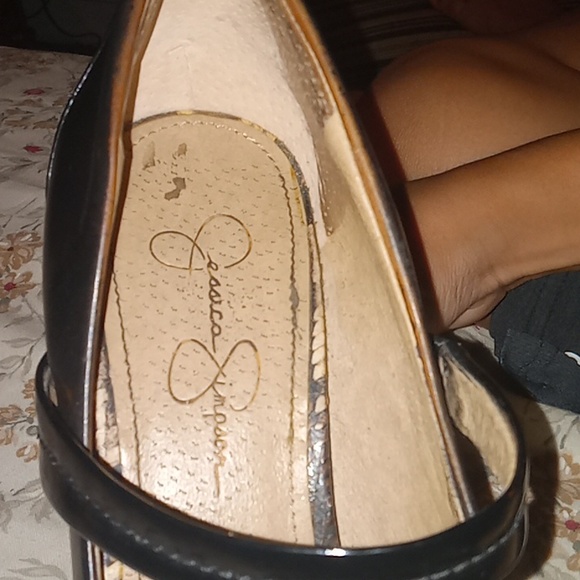 Heels - Picture 2 of 5